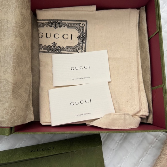 Gucci blondie black leather